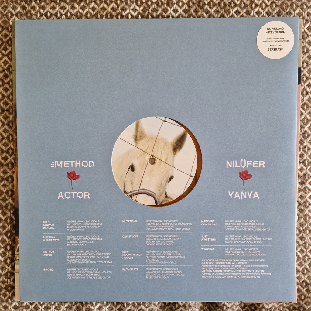 Nilüfer Yanya – My Method Actor / Vinyl LP Crystal Amber / SIGNED AUTOGRAPHED