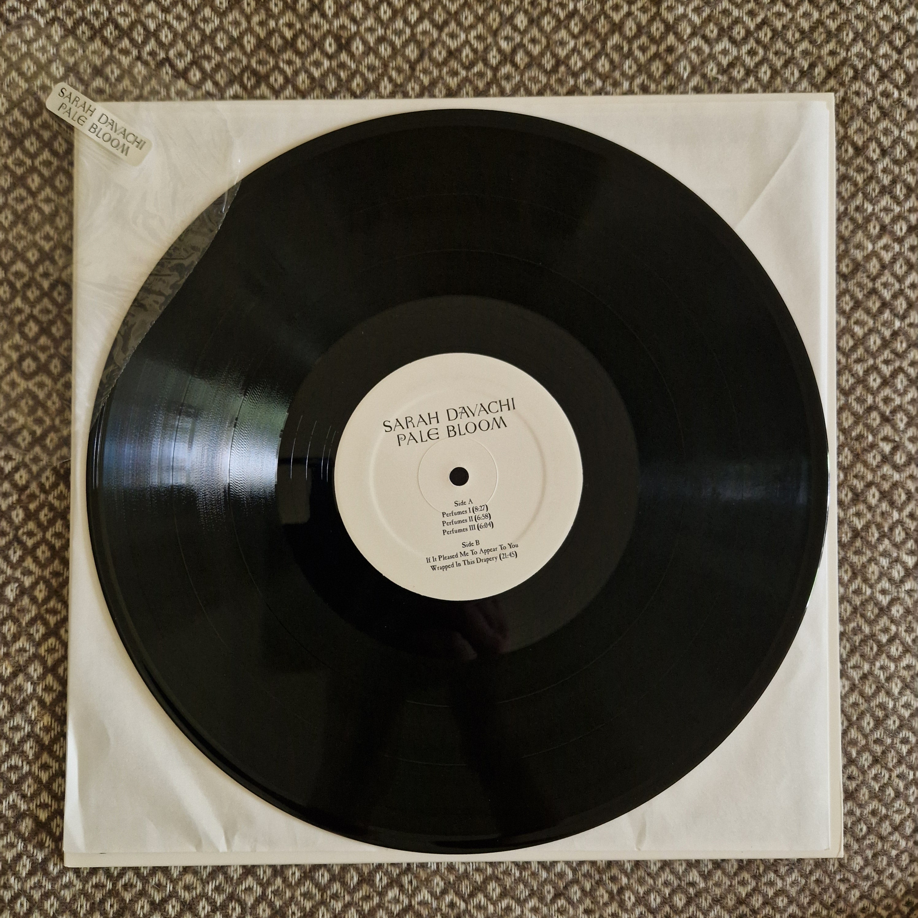 Sarah Davachi – Pale Bloom / Vinyl LP SIGNED / AUTOGRAPHED