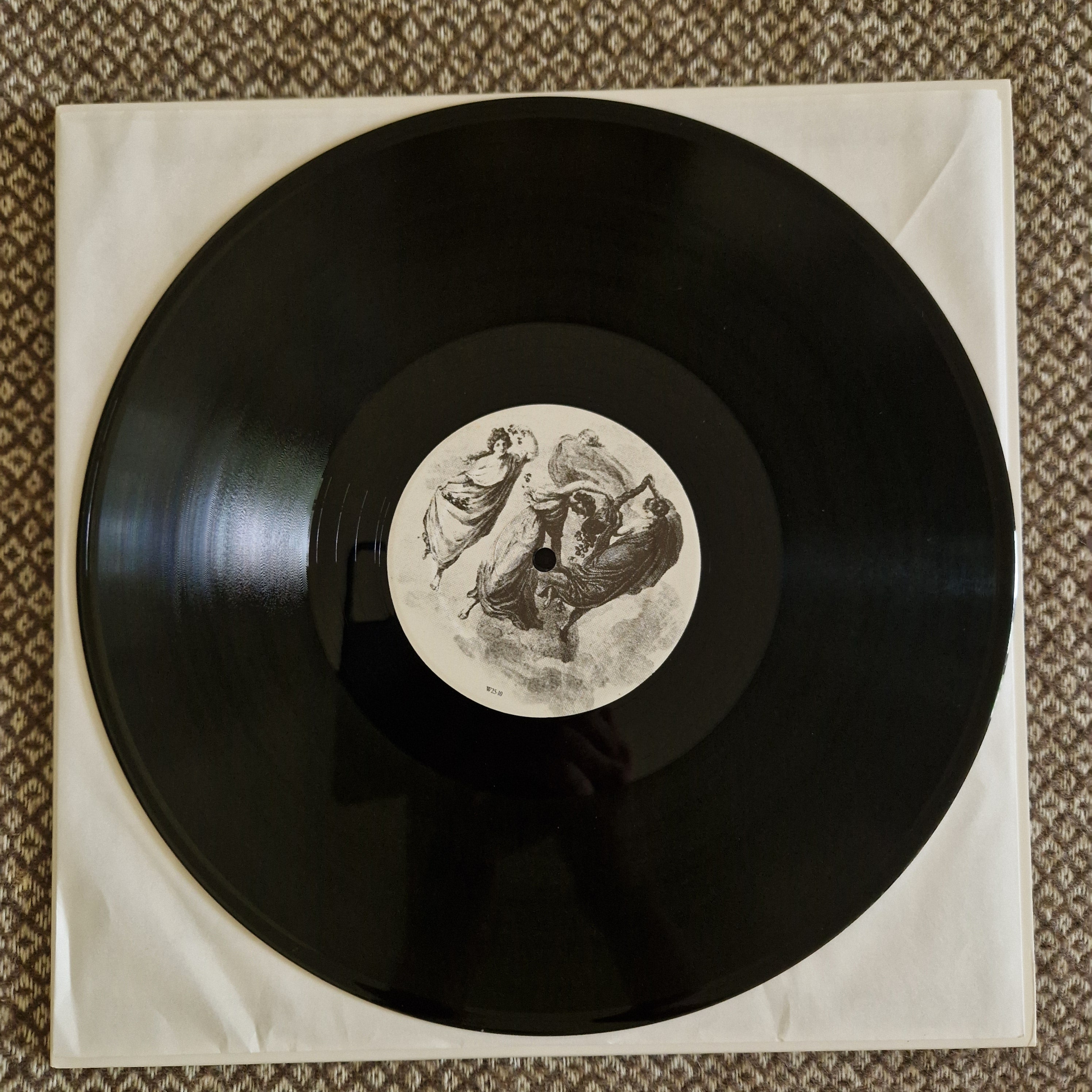 Sarah Davachi – Pale Bloom / Vinyl LP SIGNED / AUTOGRAPHED