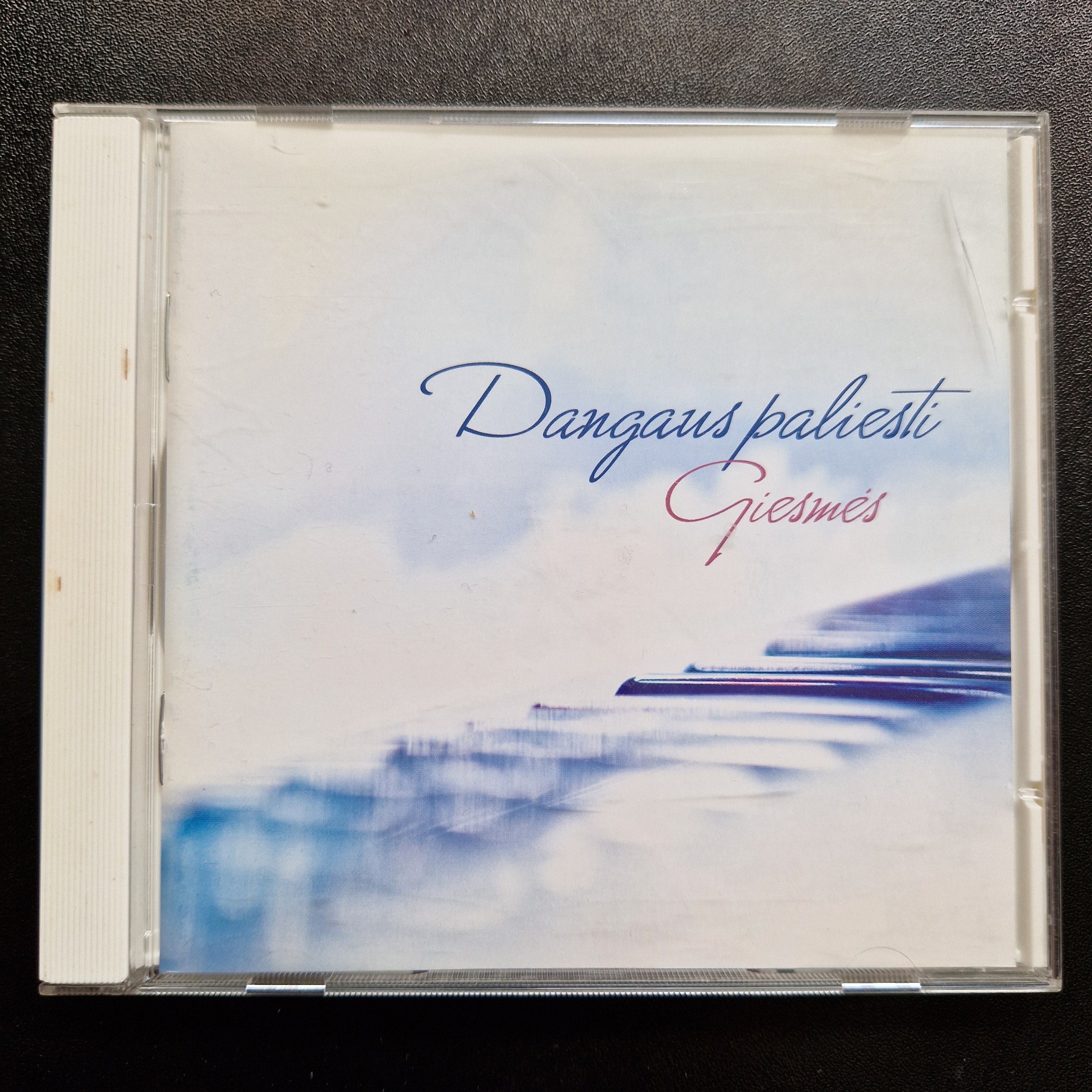 Bažnyčios Tikėjimo Žodis Choras "Maranata" – Dangaus Paliesti / CD Album