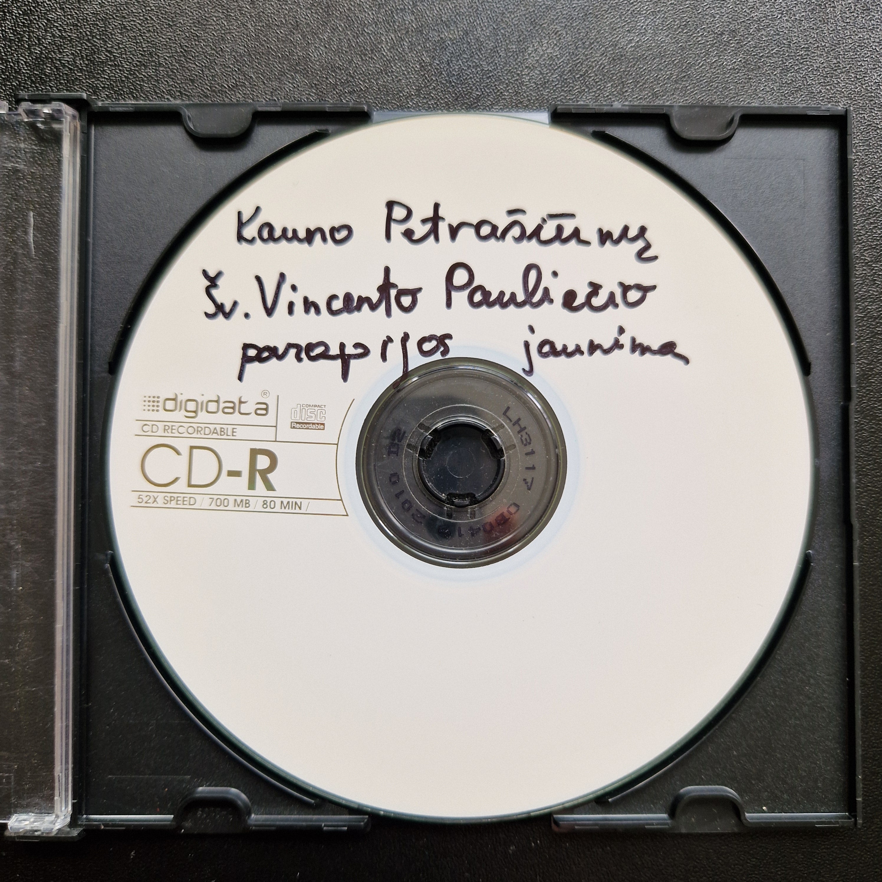 Kauno Petrašiūnų Šv. Vincento Pauliečio Parapijos Jaunimas / CDr Album