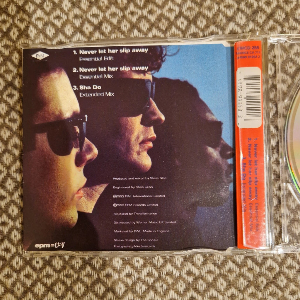 Undercover – Never Let Her Slip Away / CD Single