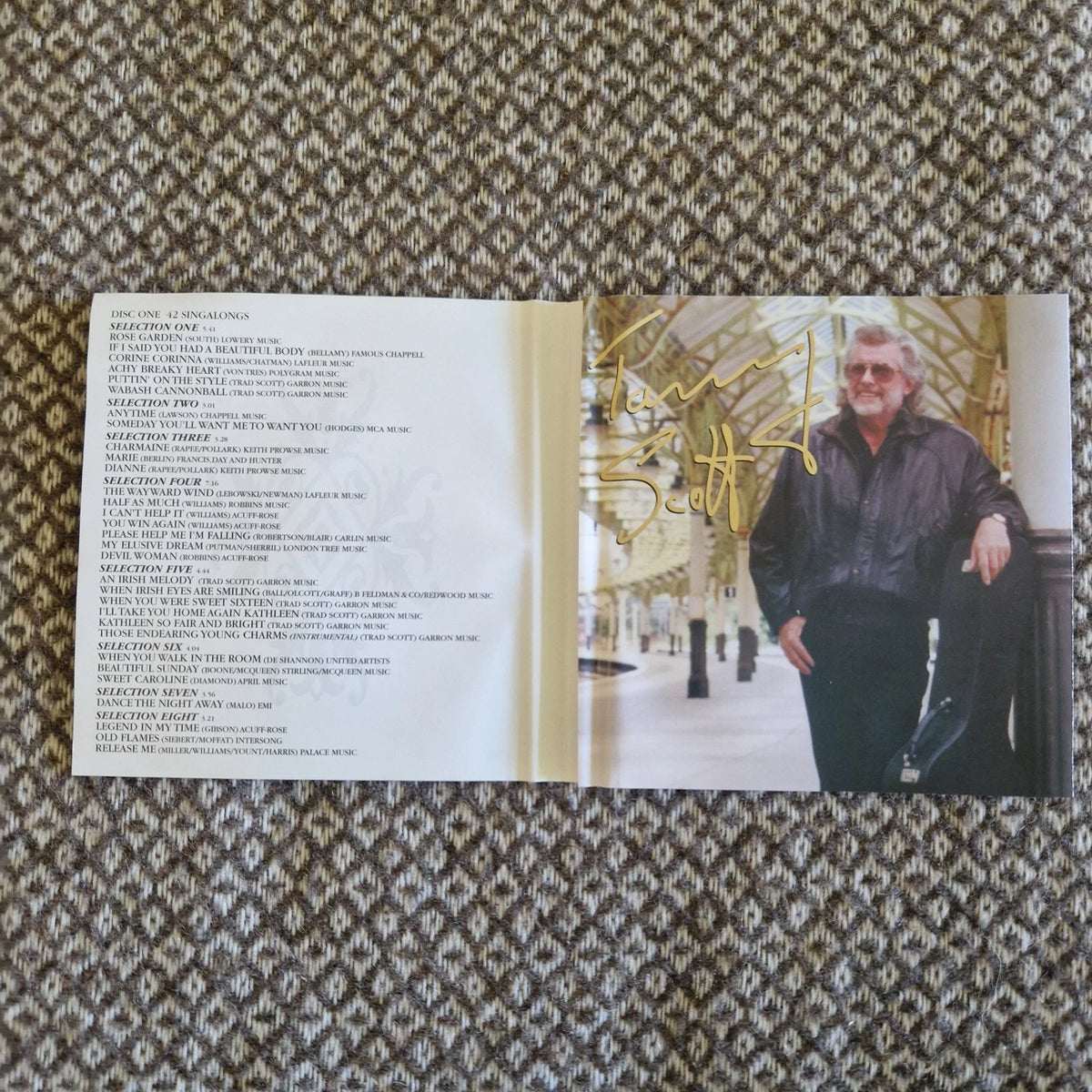 Tommy Scott – Puttin' On The Style. 70 Favourite Love Songs And Singa / CD Album