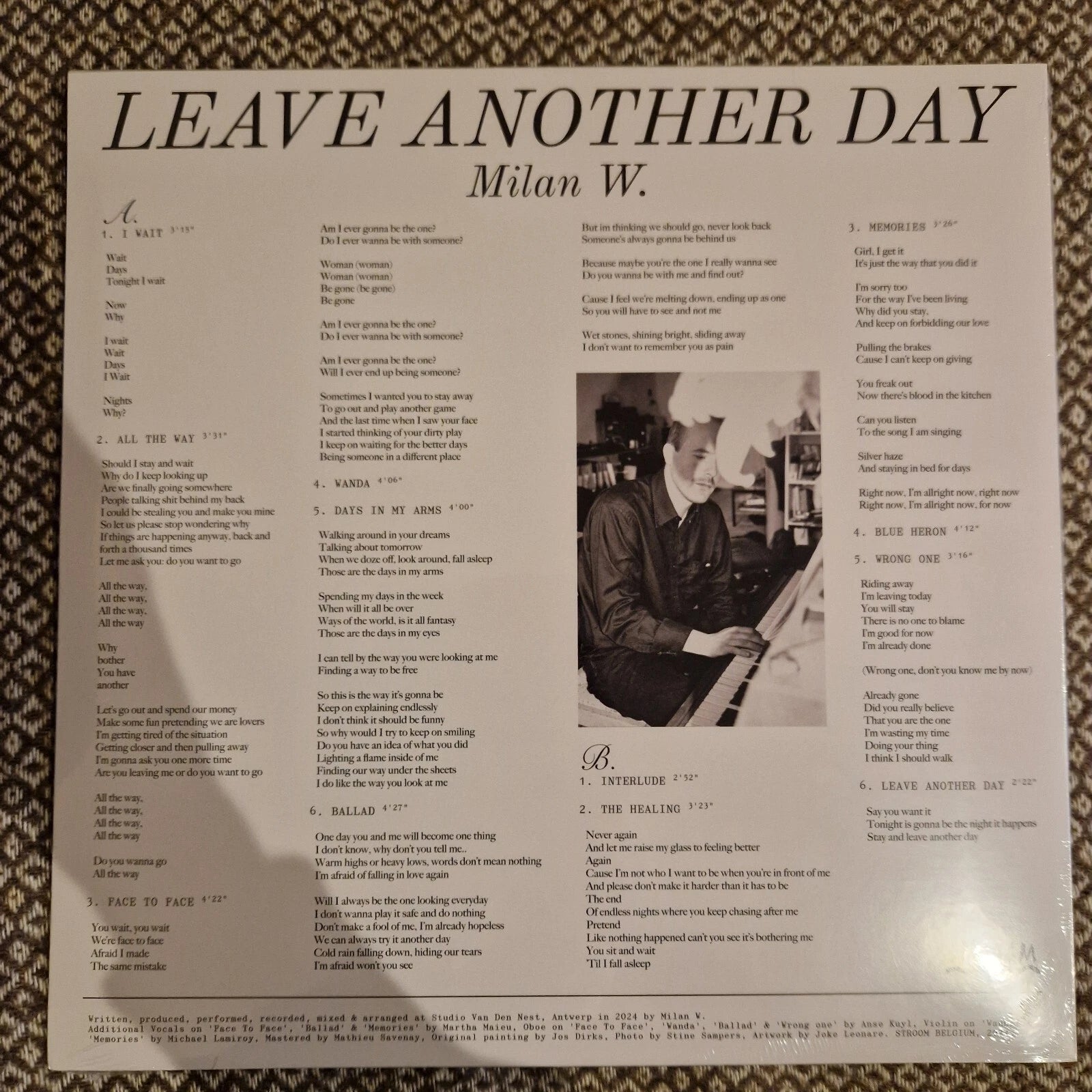 Milan W. - Leave Another Day / Vinyl LP (Blue Artwork)