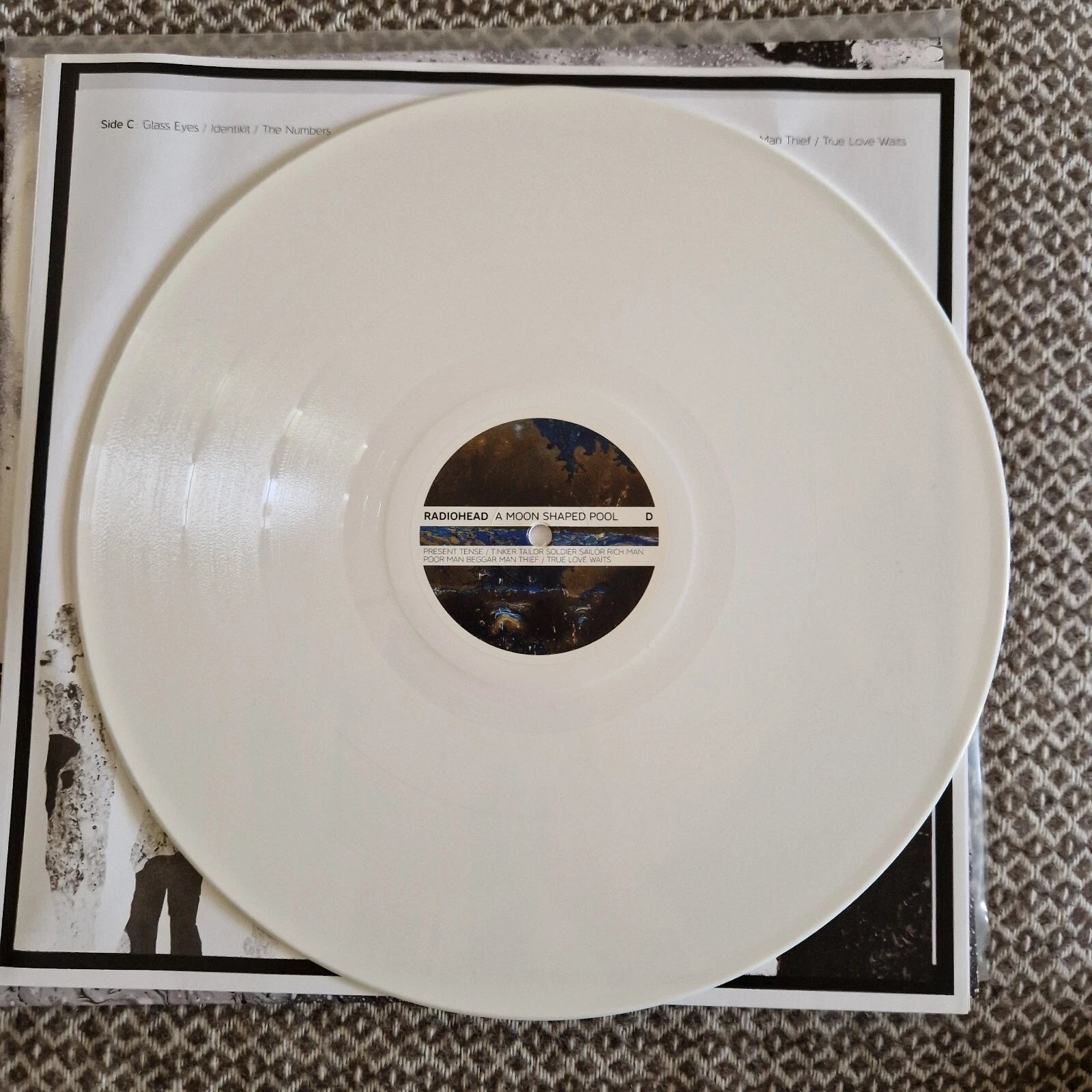 Radiohead ‎– A Moon Shaped Pool / Vinyl 2LP on White Opaque (Optimal Media)